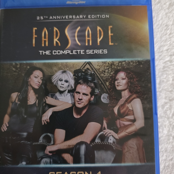 Farscape The Complete Series DVD Set - 25 Anniversary Edition - Picture 5 of 13